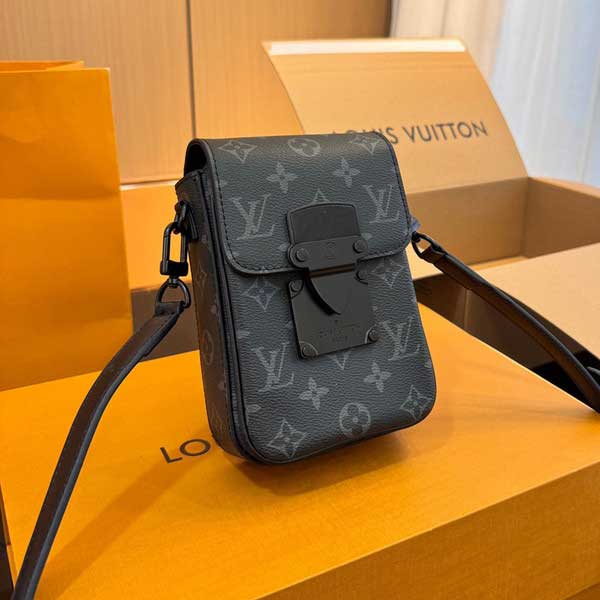 Louis Vuitton S-lock Vertical Wearable Wallet ルイヴィトン Sロック ヴェルティカル ウェアラブル  ウォレット｜KINGDOM