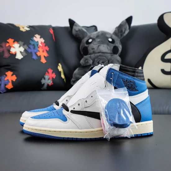 Travis Scott × fragment design × Nike Air Jordan 1 Retro High OG SP Military Blue DH3227-105 トラヴィススコット × フラグメントデザイン × ナイキ エアジョーダン1 レトロ ハイ OG SP ミリタリーブルー