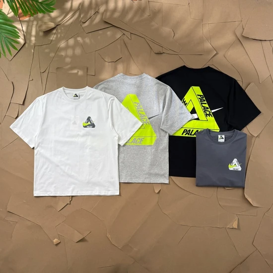 Palace x Nike Logo T-Shirt パレス ナイキ ロゴ Tシャツ