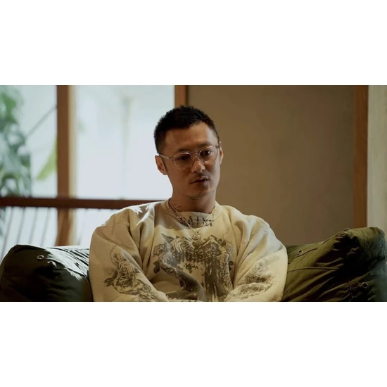 Saint Michael Logo Graphic Crew Neck Sweatshirt オフホワイト セイント マイケル ロゴ グラフィック クルーネック スウェットシャツ オフホワイト