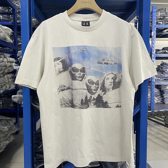 Saint Michael Graphic T-Shirt オフホワイト セイント マイケル グラフィック Tシャツ オフホワイト