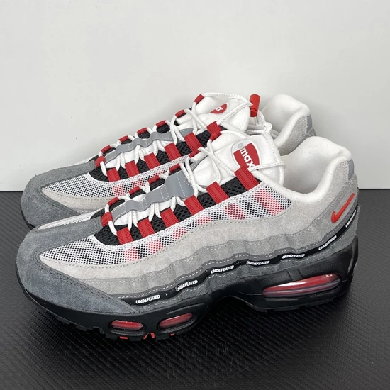 UNDEFEATED × Nike Air Max 95 SP Fire Red Tokyo Exclusive Serial Numbered/600 pairs IB4523-003 アンディフィーテッド × ナイキ エアマックス95 SP ファイヤーレッド 東京 エクスクルーシブ シリアルナンバーあり/600足限定