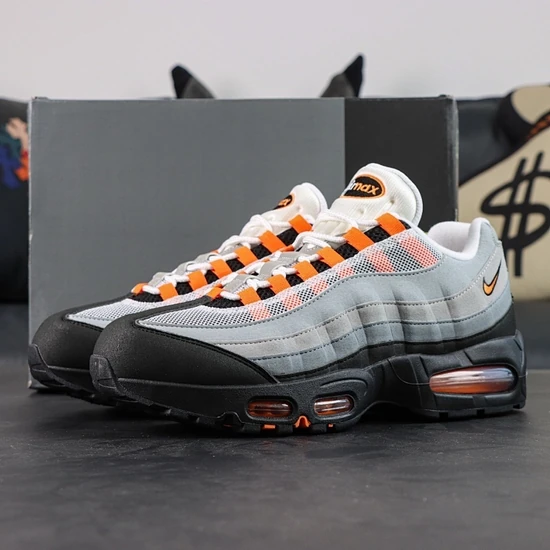 Nike Air Max 95 OG Big Bubble Bright Mandarin 2025 HM4740-005 ナイキ エアマックス95 OG ビッグバブル ブライトマンダリン 2025