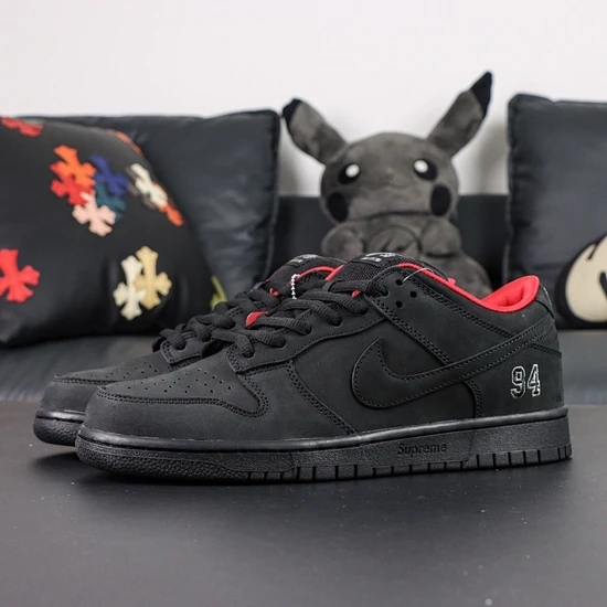 Supreme × Nike SB Dunk Low Black 25FW Week2 HQ8487-001 シュプリーム × ナイキ SB ダンク ロー ブラック 25FW Week2