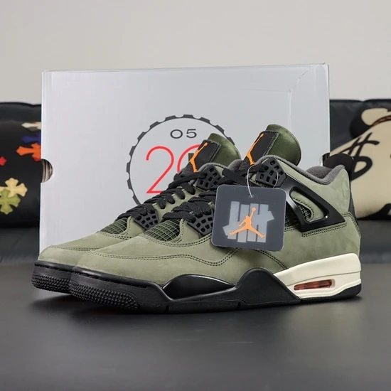 UNDEFEATED × Nike Air Jordan 4 Retro Deep Green 2025 IB1519-200 アンディフィーテッド × ナイキ エアジョーダン4 レトロ ディープグリーン 2025