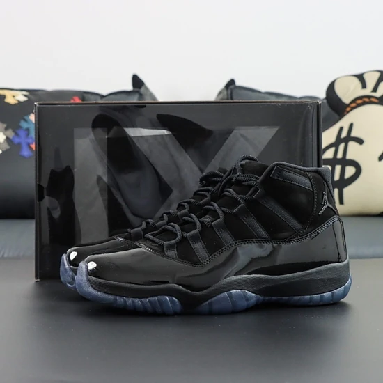 Nike Air Jordan 11 Cap and Gown 378037-005 ナイキ エアジョーダン11 キャップ アンド ガウン