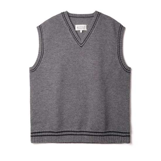 Maison Margiela Logo V-Neck Sleeveless Sweater メゾン マルジェラ ロゴ Vネック ノースリーブ セーター