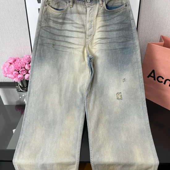 Acne Studios Distressed Jeans アクネ ストゥディオズ ディストレスド ジーンズ