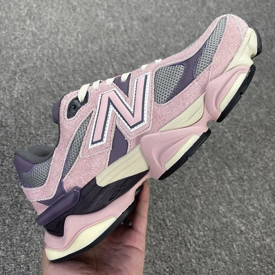 New Balance 9060 Pink U9060HSP ニューバランス 9060 ピンク