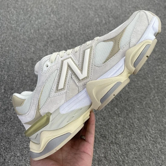 New Balance 9060 Sea Salt/Brown U9060JAM ニューバランス 9060 シーソルト/ブラウン U9060JAM