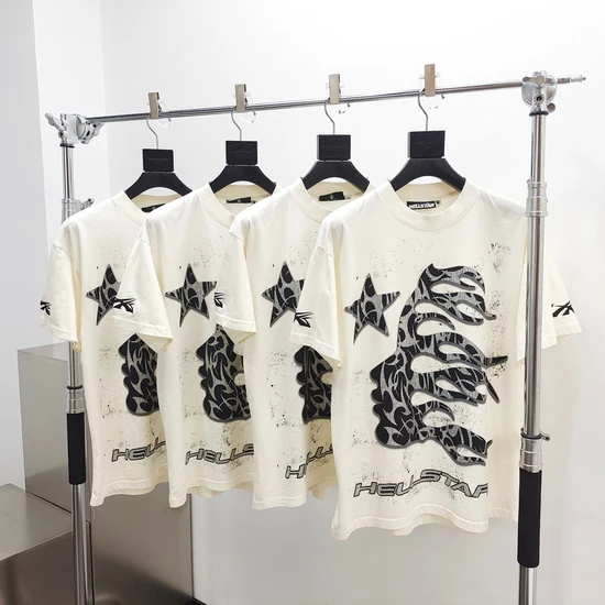 Hellstar Star and Distressed Graphic T-Shirt ヘルスター スター アンド ディストレスド グラフィック Tシャツ