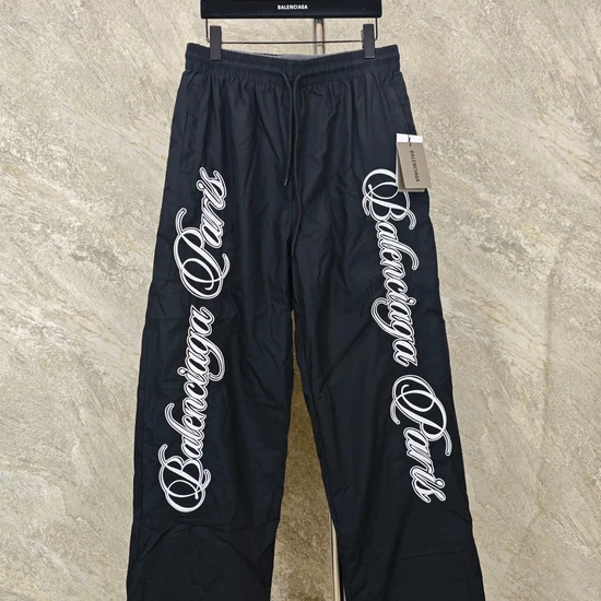 Balenciaga Script Logo Track Pants バレンシアガ スクリプト ロゴ トラック パンツ