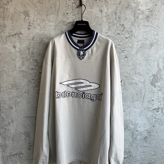 Balenciaga Logo Graphic Sweatshirt バレンシアガ ロゴ グラフィック スウェットシャツ