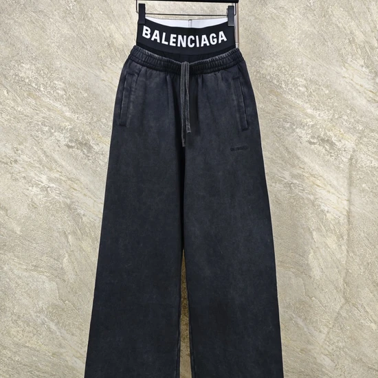 Balenciaga Ripped Knees Sweatpants バレンシアガ リップド ニーズ スウェットパンツ