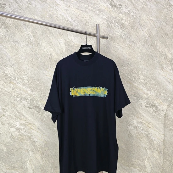 Balenciaga Distressed Graphic Print T-Shirt バレンシアガ ディストレスド グラフィック プリント Tシャツ