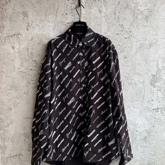 Balenciaga All-Over Logo Print Overshirt バレンシアガ オールオーバー ロゴ プリント オーバーシャツ