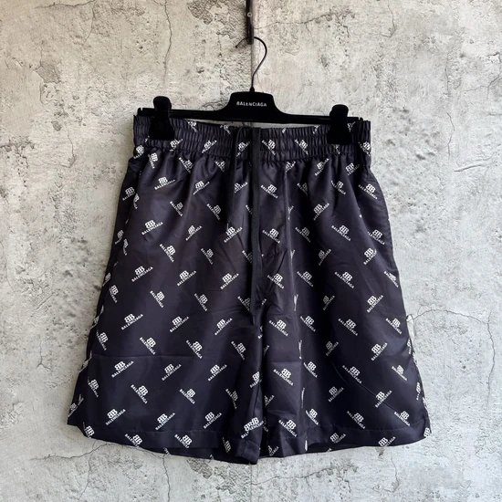Balenciaga Logo All-Over Print Shorts バレンシアガ ロゴ オールオーバー プリント ショーツ