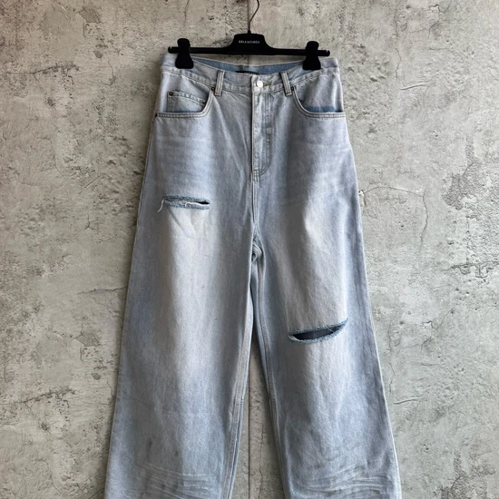 Balenciaga Ripped Distressed Jeans バレンシアガ リップド ディストレスド ジーンズ