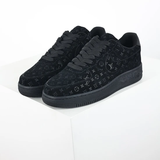 Louis Vuitton x Nike Monogram Pattern Sneakers ルイ ヴィトン × ナイキ モノグラム パターン スニーカー