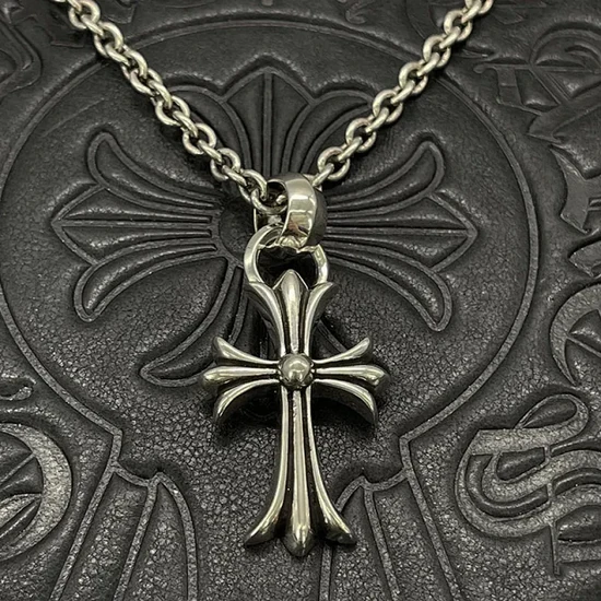 Chrome Hearts Cross Pendant Necklace Silver クロムハーツ クロス ペンダント ネックレス シルバー