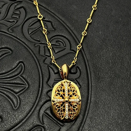 Chrome Hearts Ovale Cross Necklace クロムハーツ オーバル クロス ネックレス