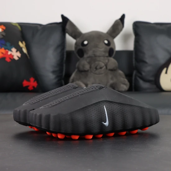Nike Mind 001 Mules Black/Hyper Crimson HQ4307-001 ナイキ マインド001 ミュール ブラック/ハイパークリムゾン