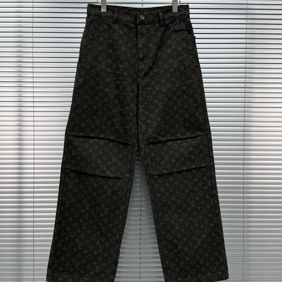 Louis Vuitton Monogram denim pants ルイヴィトン モノグラム デニムパンツ
