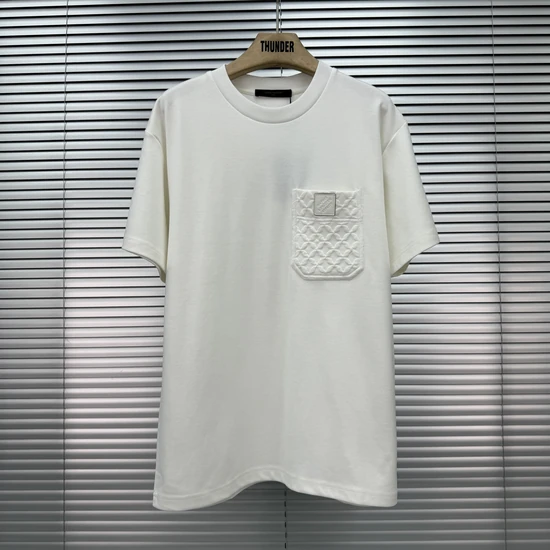 Louis Vuitton Signature Pocket Tee ルイヴィトン シグネチャー ポケットTシャツ