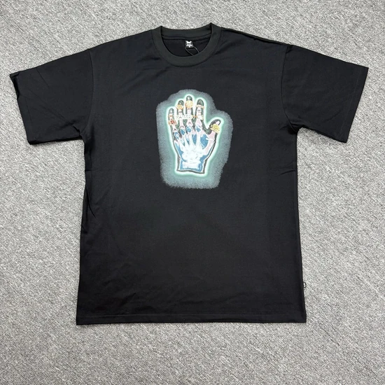 Patta Healing Hands T-Shirt パタ グラフィック Tシャツ