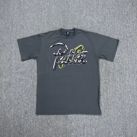 Patta Safe-Pin T-Shirt パタ グラフィック Tシャツ