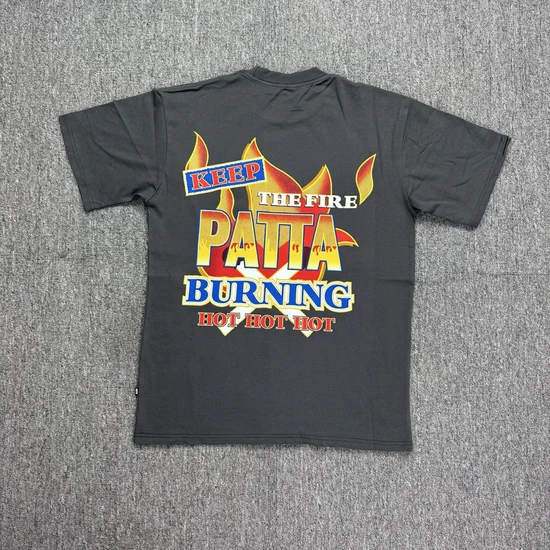 Patta Mo Fire T-Shirt パタ グラフィック Tシャツ