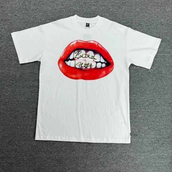 Patta Smile T-Shirt パタ グラフィック Tシャツ