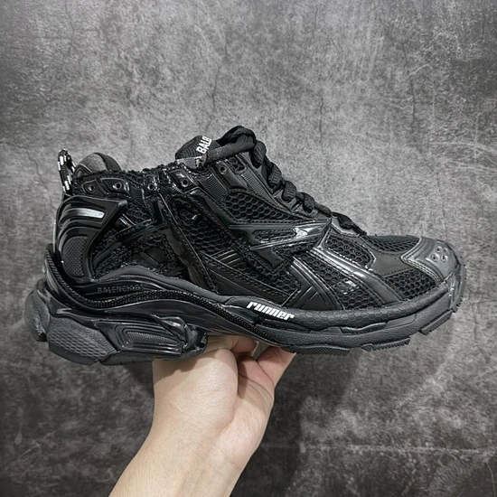 Balenciaga Runner 7.0 Sneakers Black バレンシアガ ランナー 7.0 スニーカー ブラック