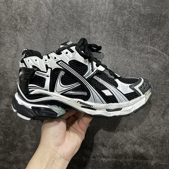 Balenciaga Runner 7.5 Sneakers Black Grey バレンシアガ ランナー 7.0 スニーカー ブラック グレー