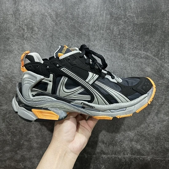 Balenciaga Runner 7.5 Sneaker Black バレンシアガ ランナー スニーカー ブラック