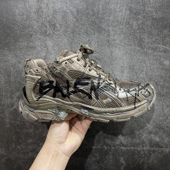 Balenciaga Runner 7.5 Graffiti Brown バレンシアガ ランナー 7.5 グラフィティ ブラウン