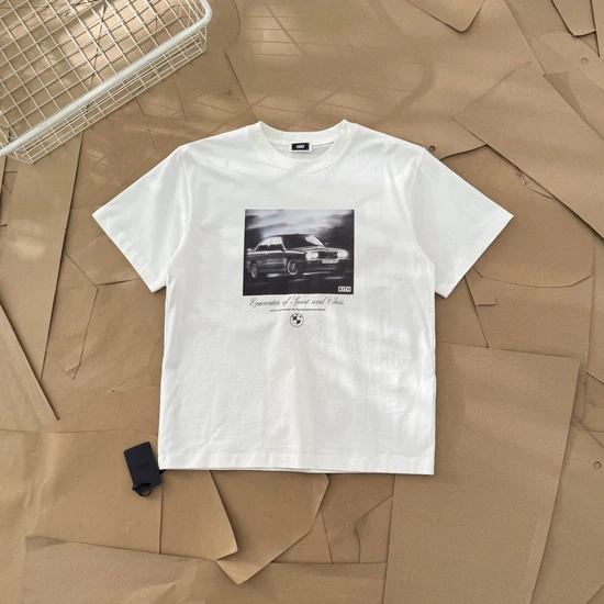 KITH x BMW M3 Portrait Vintage Tee キス x BMW M3 ポートレート ビンテージ Tシャツ
