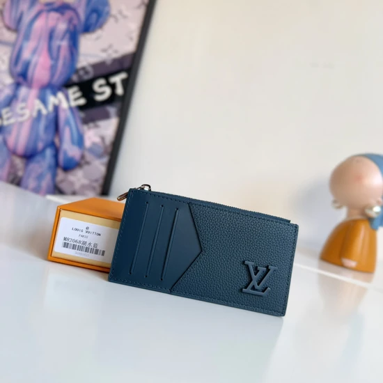 Louis Vuitton Coin Card Holder LV Aerogram M82068 ルイヴィトン コインカードホルダー LVエアログラム